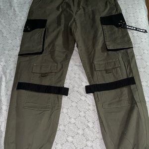 Fashion Nova Cargo/Utility pants